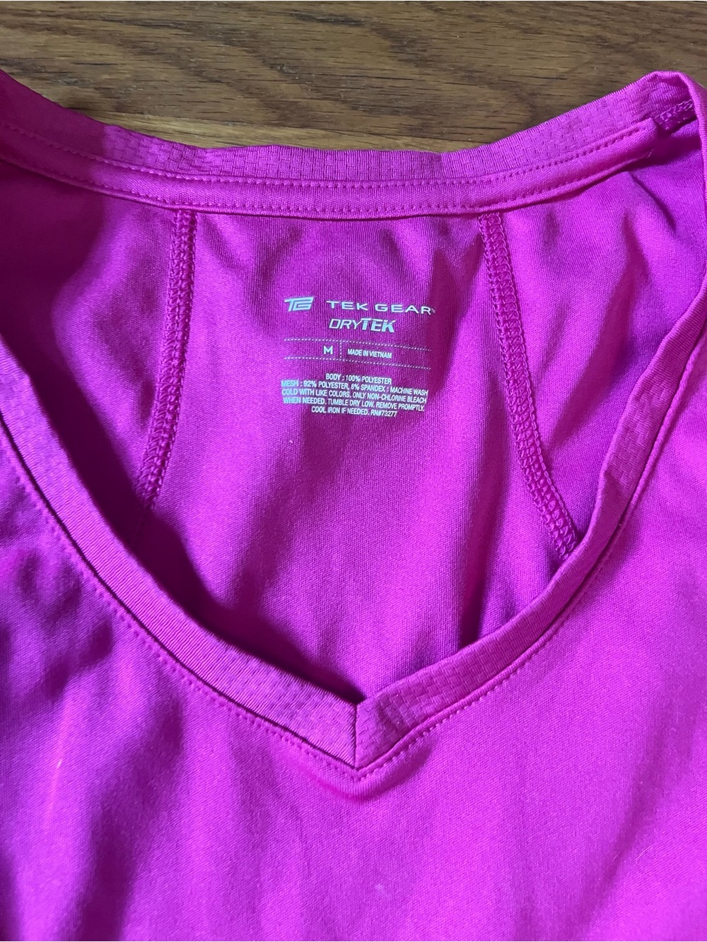 tek gear Hot Pink V‑Neck Athletic Tank - Picture 2 of 3